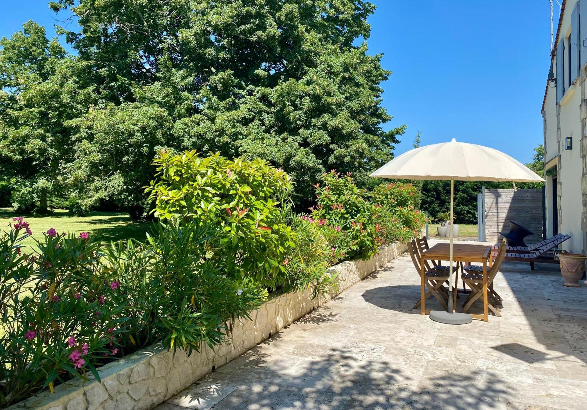 La Maison Du Champ De Beaumont Galgon 외부 사진
